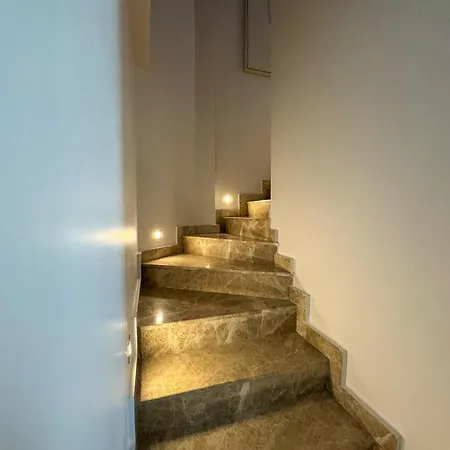 Qoople Legend 2-bedroom Premium Apartment